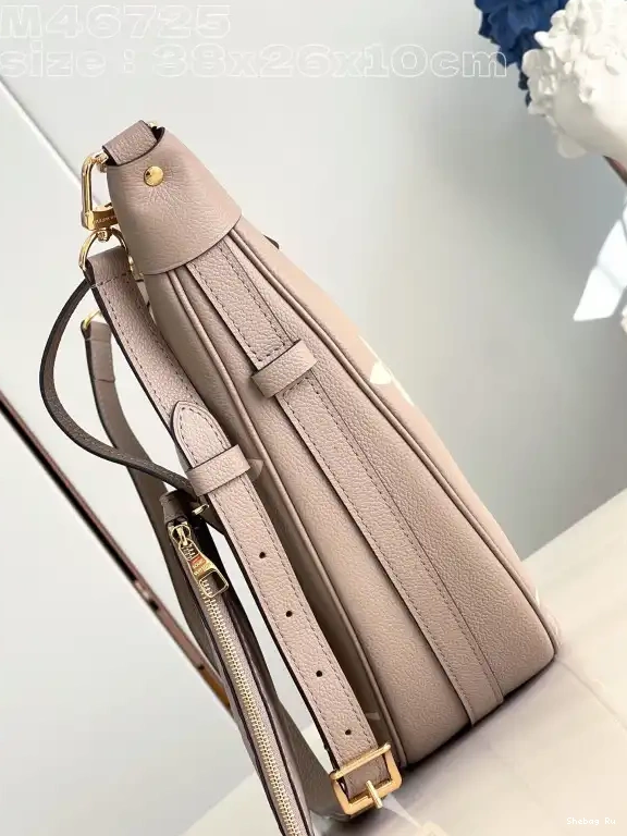 LOUIS LOOP VUITTON HOBO 0530